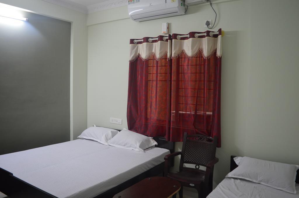Sri Balaji Guest House Bangalore Eksteriør bilde